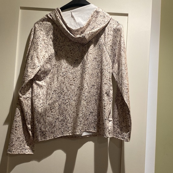 Hoodies. Size M - Picture 5 of 7